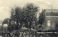 6799 Gezicht over de Angstel in de Nieuwe Weg te Abcoude (gemeente Abcoude-Baambrugge), uit het westen.